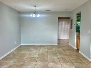 7449 Wynnewood Square in Winter Park, FL - Building Photo - Building Photo