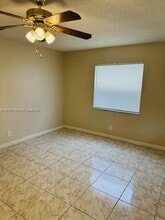 851 SW 9th St in Hallandale Beach, FL - Building Photo - Building Photo