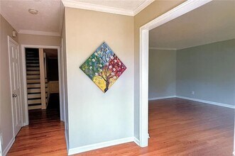 2329 Milstead Cir NE in Marietta, GA - Foto de edificio - Building Photo