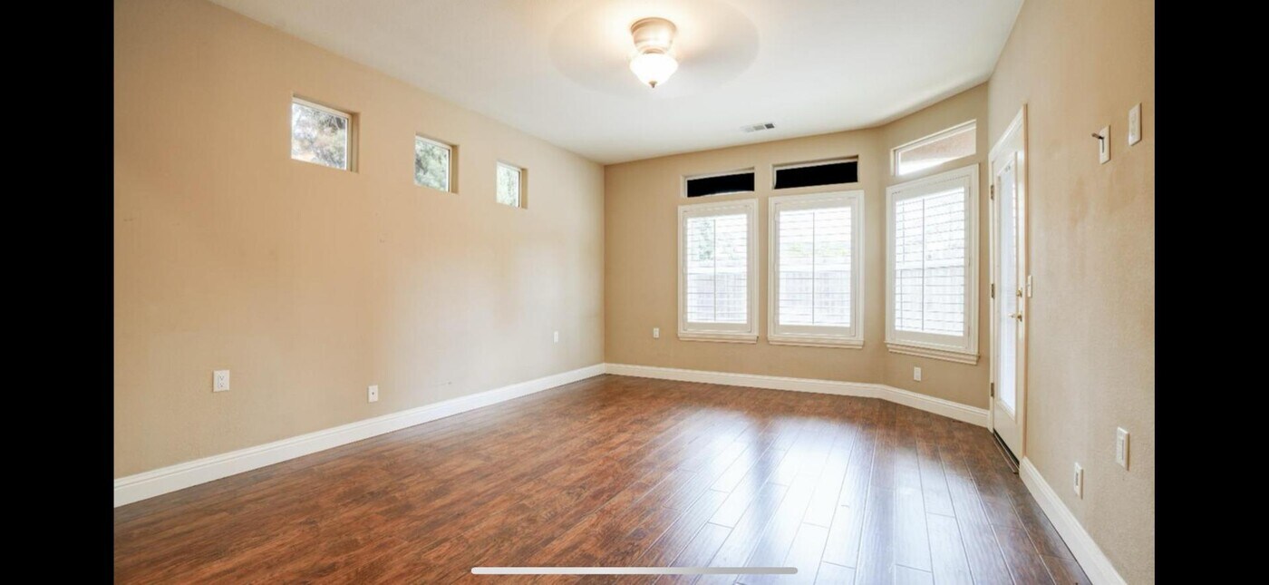 846 Miraggio Dr in Patterson, CA - Building Photo