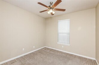 228 Kennedy Ct in Crowley, TX - Building Photo - Building Photo