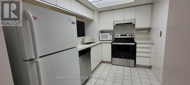 1155 Bough Beeches Blvd in Mississauga, ON - Building Photo - Building Photo