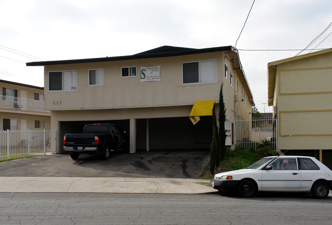 132 E Hazel St in Inglewood, CA - Building Photo