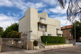 15015 Sherman Way in Van Nuys, CA - Building Photo