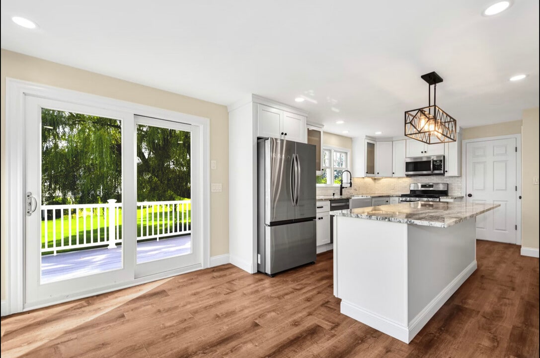 46 Duck Ln, Unit 1 in Hull, MA - Building Photo