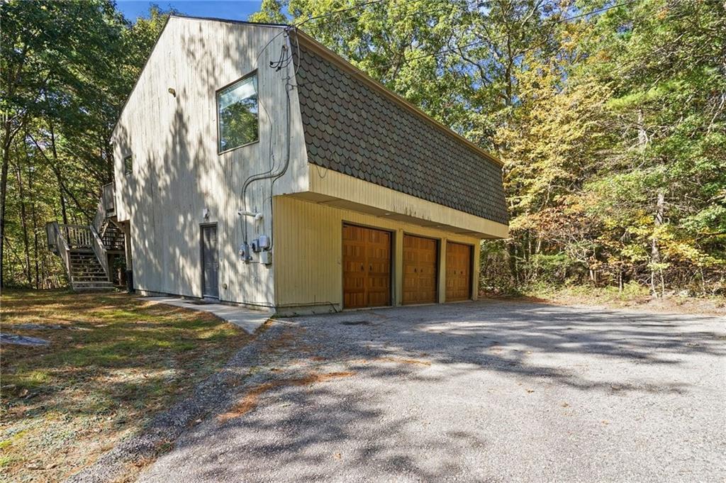 774 Cooper Rd in Glocester, RI - Building Photo