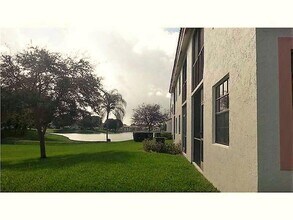320 Norwood Terrace-Unit -N-113 in Boca Raton, FL - Building Photo - Building Photo