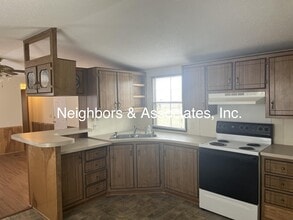 964 Pleasant Hill Church Rd in Benson, NC - Building Photo - Building Photo
