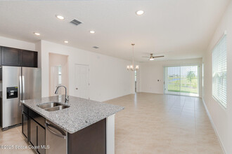 1132 Canfield Cir in Palm Bay, FL - Building Photo - Building Photo