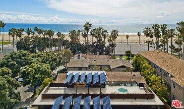 139 Hollister Ave in Santa Monica, CA - Building Photo - Building Photo