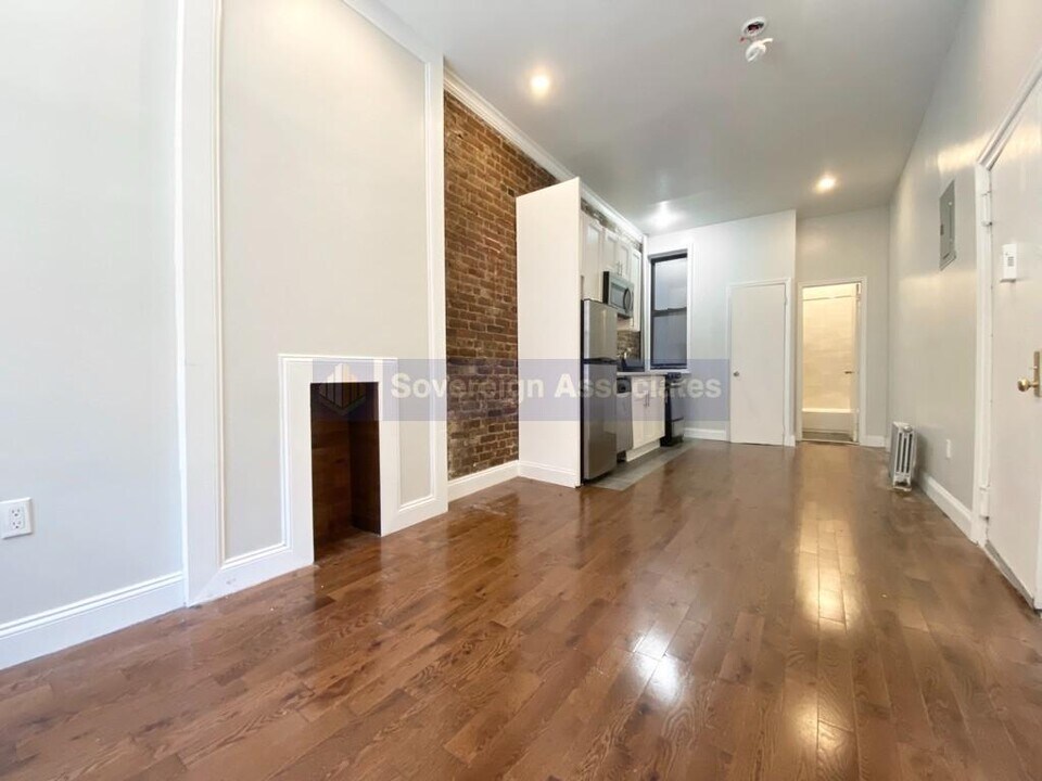 523 W 156th St in New York, NY - Building Photo