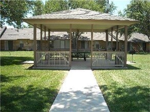 407 N Kansas City Rd in La Feria, TX - Building Photo - Building Photo