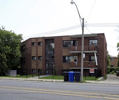 1981 Dundas St E in Toronto, ON - Building Photo