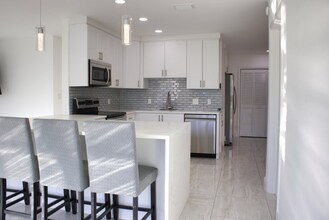 517 NW 52nd St in Boca Raton, FL - Building Photo - Building Photo