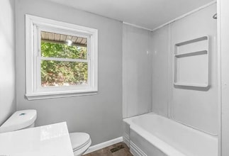 2600 W Weaver Rd in Hampton, VA - Building Photo - Building Photo
