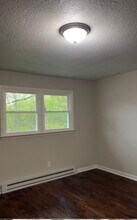 6051 Tobaccoville Rd, Unit unit #4 in Tobaccoville, NC - Building Photo - Building Photo