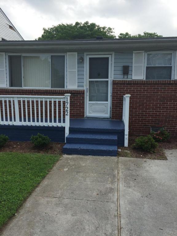 property at 1722 Selden Ave