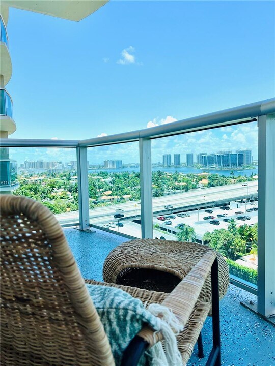 19370 Collins Ave in Sunny Isles Beach, FL - Building Photo
