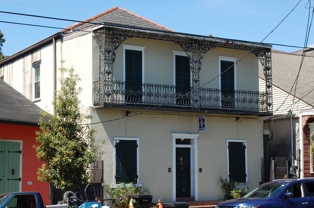 824 Elysian Fields Ave, Unit C in New Orleans, LA - Foto de edificio