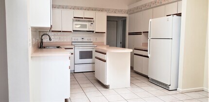 5126 NW 21st Loop in Ocala, FL - Building Photo - Building Photo