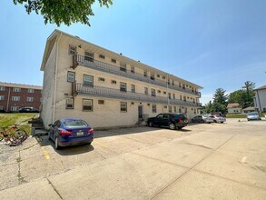2929 West Street in Ames, IA - Building Photo - Interior Photo