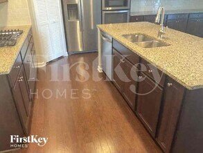 956 Woodbury Rd in Canton, GA - Building Photo - Building Photo