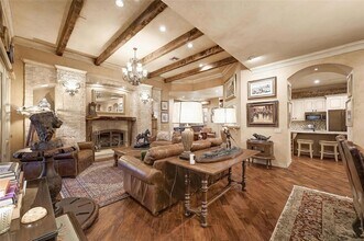 2305 Barton Creek Blvd, Unit 29 in Austin, TX - Building Photo - Building Photo