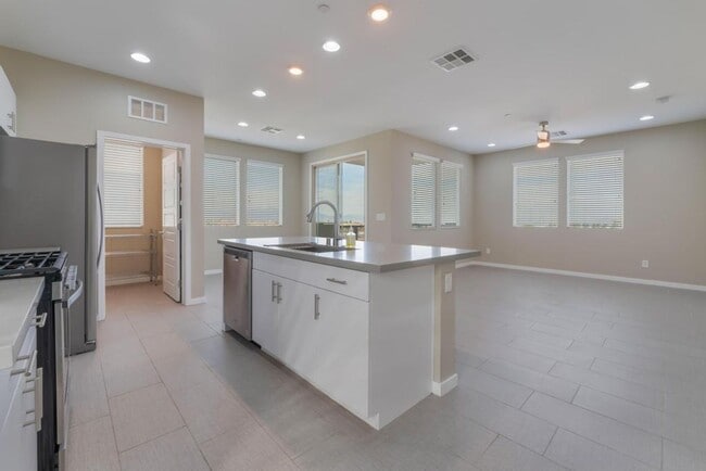property at 11236 Rainbow Peak Ave
