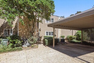 3108 Ironwood Dr in Tallahassee, FL - Building Photo