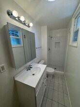 8711 W Knl Dr in West Hollywood, CA - Foto de edificio - Building Photo