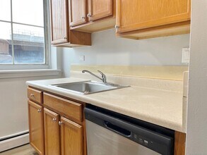 124 Court St, Unit 303 in New Haven, CT - Building Photo - Building Photo