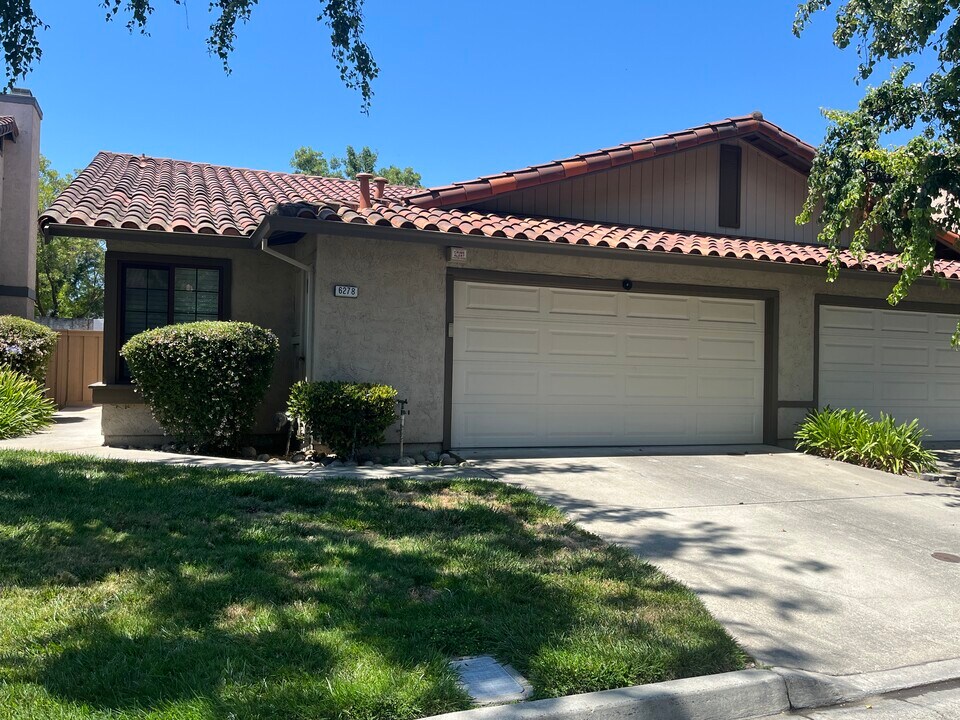 6278 Jarvis Ave in Newark, CA - Foto de edificio