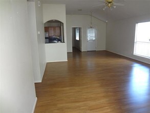 17222 Glenpatti Dr in Houston, TX - Building Photo - Building Photo