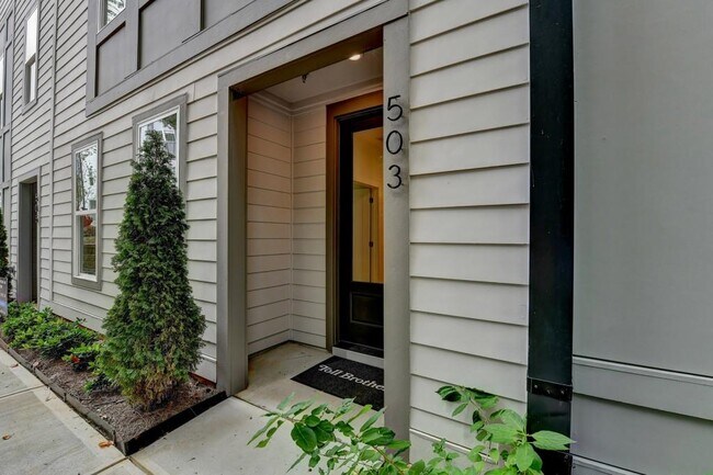 503 Motivation Cir NW in Atlanta, GA - Building Photo - Building Photo