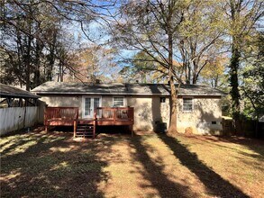 2078 Glenroy Dr in Smyrna, GA - Building Photo - Building Photo