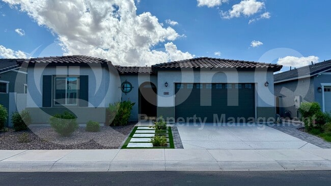 property at 219 E Leo Pl
