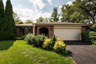 13040 W Tanglewood Cir in Palos Park, IL - Building Photo - Building Photo