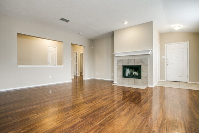 2536 Buffalo Run in Burleson, TX - Building Photo - Building Photo