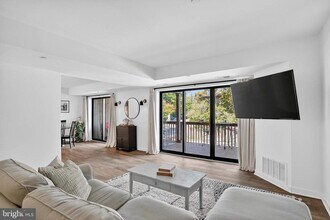 772 Fairview Ave in Annapolis, MD - Building Photo - Building Photo
