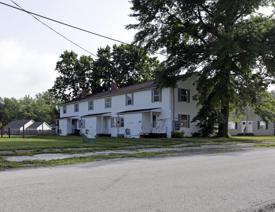 9581 Greenmeadow in Windham, OH - Building Photo