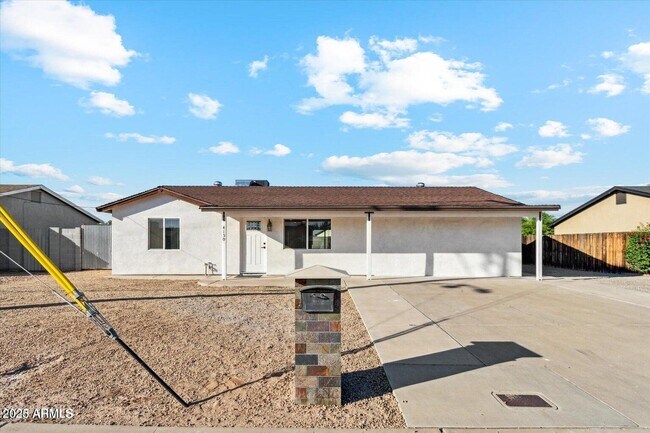 4150 E Sweetwater Ave in Phoenix, AZ - Building Photo - Building Photo