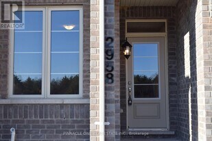 2958 Whites Rd in Pickering, ON - Building Photo