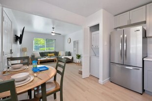 6431 Benning St in Orangevale, CA - Building Photo