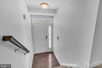 23548 Belvoir Woods Terrace in Ashburn, VA - Building Photo - Building Photo