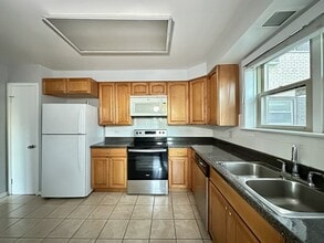 8644 Skokie Blvd in Skokie, IL - Building Photo - Building Photo