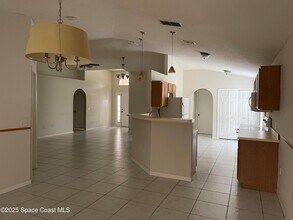 1642 Sawgrass Dr SW in Palm Bay, FL - Building Photo - Building Photo