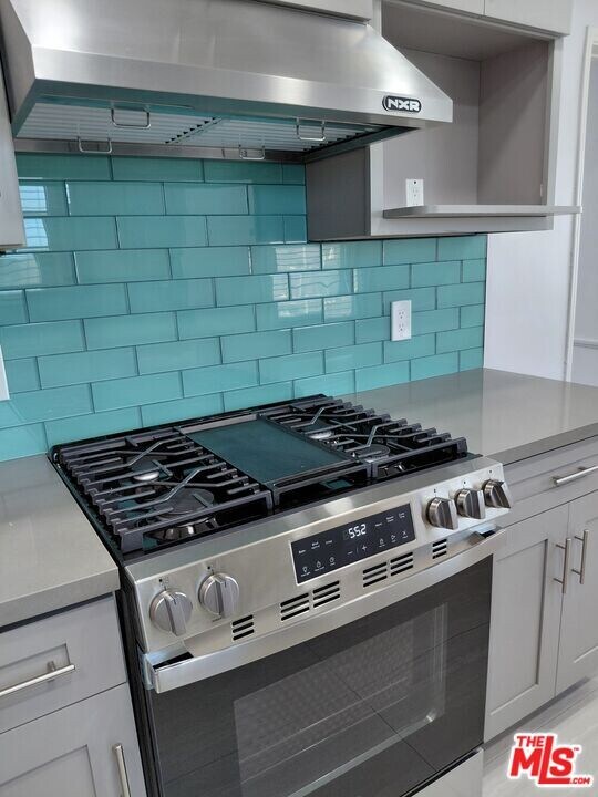 8617 S 5th Ave in Inglewood, CA - Building Photo