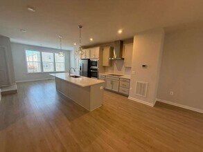 8843 Foxway Rdg Ln in Glen Allen, VA - Building Photo - Building Photo