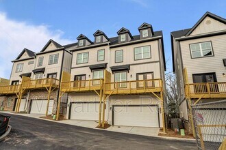 2006 Main St NW in Atlanta, GA - Building Photo - Building Photo