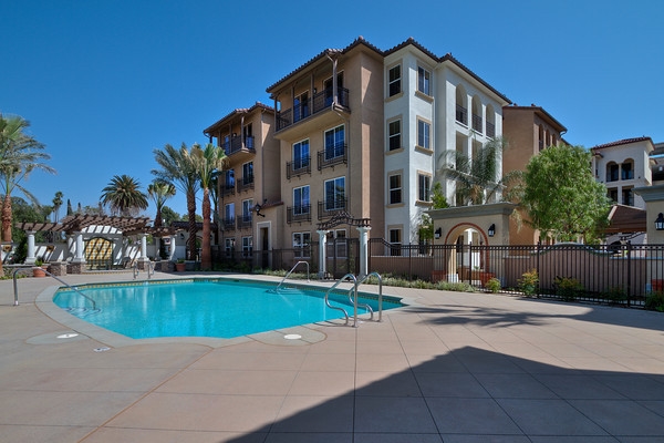 Raincross Promenade in Riverside, CA - Building Photo